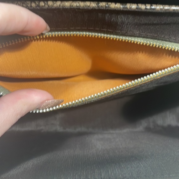 Vintage snake skin print handbag with twist lock closure. EUC - Picture 11 of 13